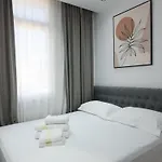 Apartment Golden Corner 1 - Sweet Escape *