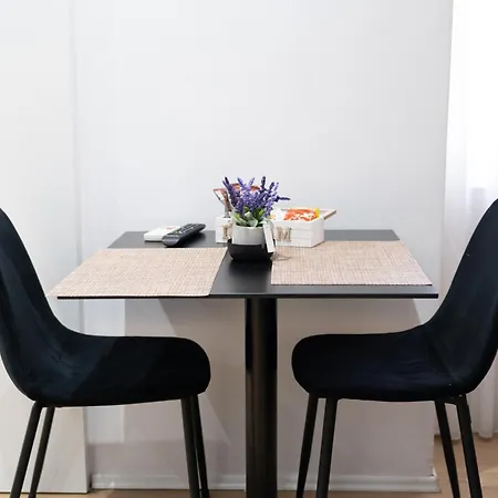 Golden Corner 1 - Sweet Escape * Tiran