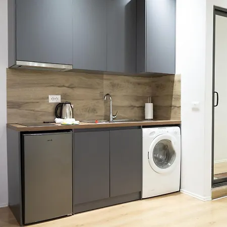 Golden Corner 1 - Sweet Escape