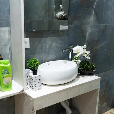 Golden Corner 1 - Sweet Escape Apartamento Tirana